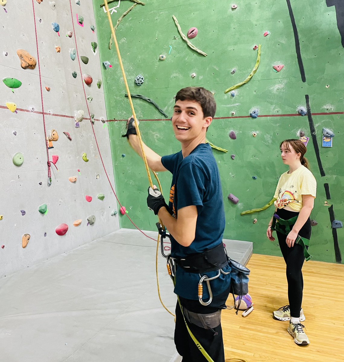 cmurpl's tweet image. Cmich Outdoors utilized 2024 Main Stage last Sunday to expose over 60 students to Adventure Seminars and all of our climbing features! FUN IN FINCH! 🔥👆🧗‍♀️ @cmuehs @cmualumni @cmuniversity @cmuactivities