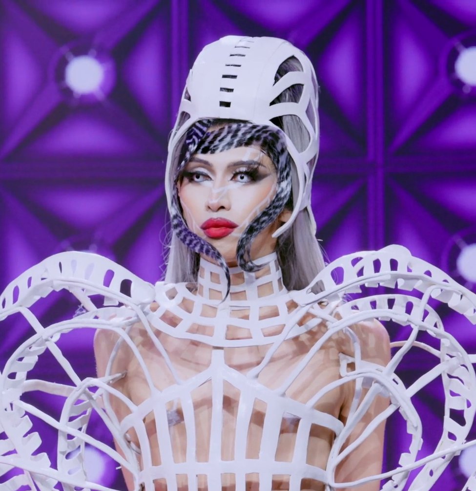 FranzySpring's tweet photo. Let's give it up to our comprehension queen, our glamorous aswang, and an icon, YUDIPOTA!

#DragRacePH @iyudipota https://t.co/cA9wUFISIU