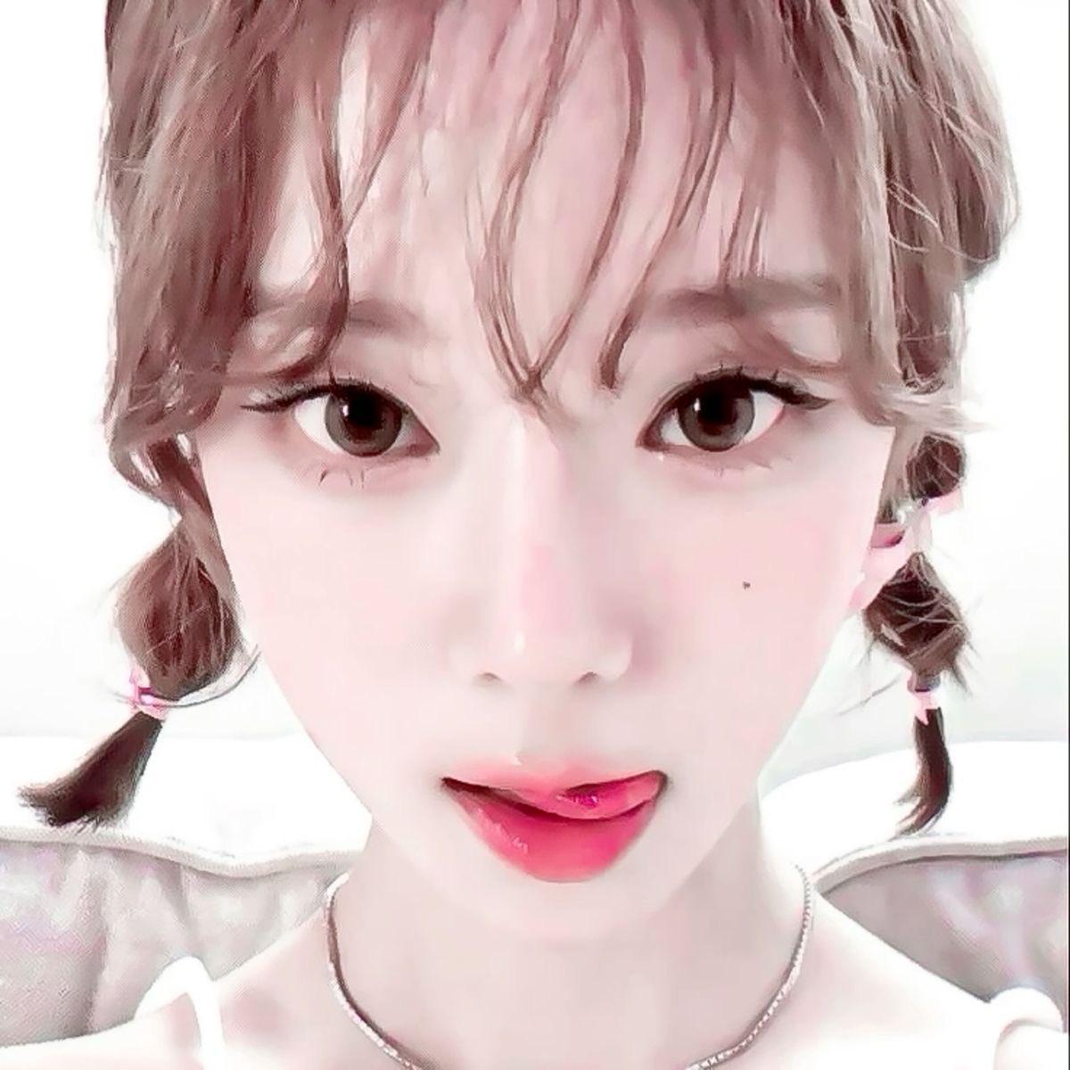 트친소 내렸습네다!!!!!
다들 잘 부탁드려요 🩷🩷 오래 가자구요.