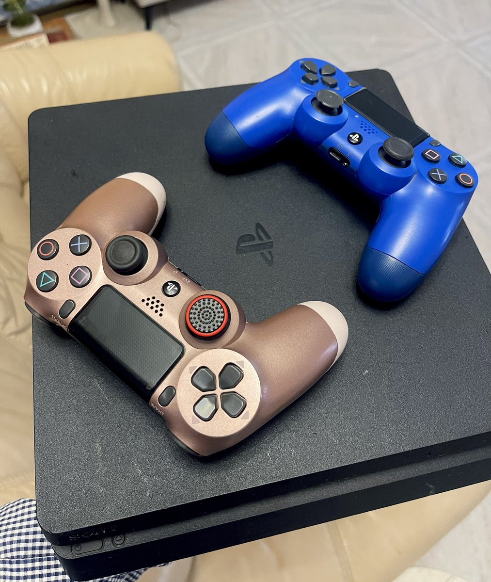 shun_corp's tweet photo. PS4 slim 500GB
Games ✅ 
••••••••••••••••••••••••••••••••••••••
FC24
UFC4
FIFA 21
PUBG
Dead or alive 5
Two Controllers ✅
Ghc 2500 🏷️ 
DM or WhatsApp 0504710570 https://t.co/mosgS09fHF