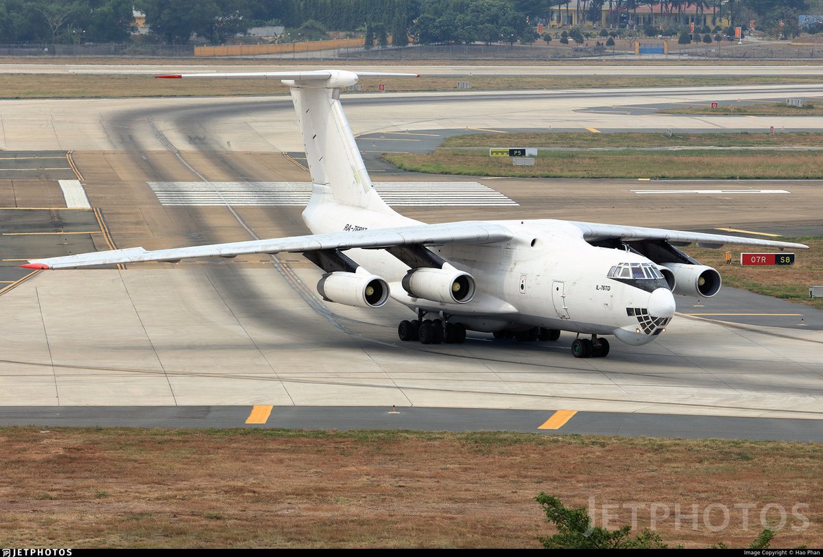 fabsenbln's tweet photo. #Mali🇲🇱 - "Aviacon Zitotrans🇷🇺" Il-76TD (reg. RA-76807 | #152C07) arrived earlier today in Bamako from Port Sudan🇸🇩. This is the third visit in August, a routine of nearly weekly flights is slowly emerging. Let’s see what’s happening in September. https://t.co/J01IpN40Iz
