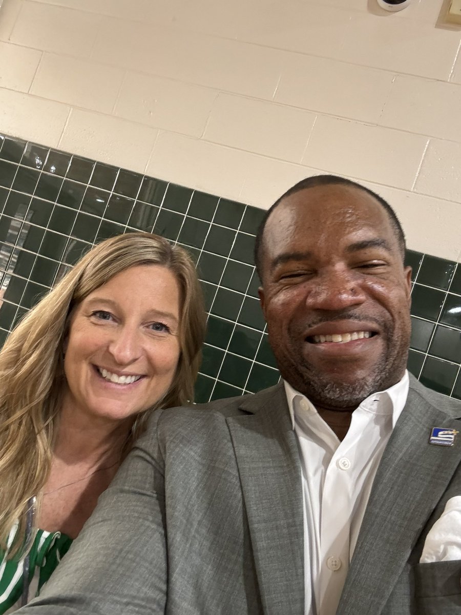 drjbg3's tweet photo. Such a great start for the 2024-2025 school year @FGwildcats!!! I loved the motivational messages and the team building games that were on display! 60 years of Wildcat Pride! Great job Ms. Presson!!! #SPSCreatesAchievers #GrowingTogether https://t.co/3OLE8yemUf