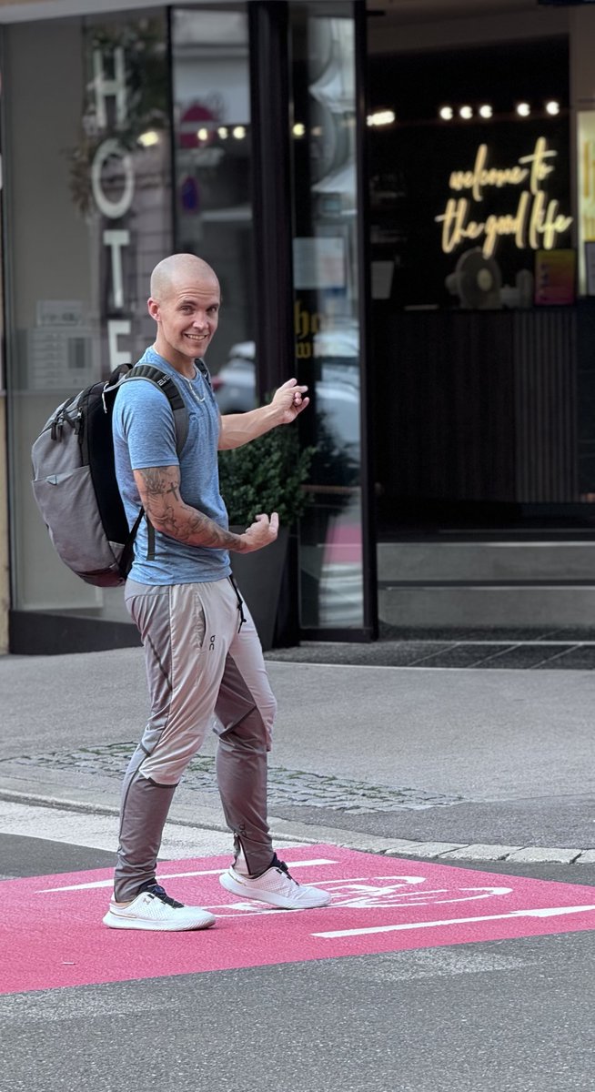 GoodLifeCos's tweet image. Good Life, worldwide! 🌍 Our CEO, Conor Delaney, found a little piece of home in Salzburg, Austria, while exploring the world with his family. Even abroad, the message is clear—live The Good Life, wherever you are! #GoodLifeAdventures #GlobalLife #CEOOnTheGo