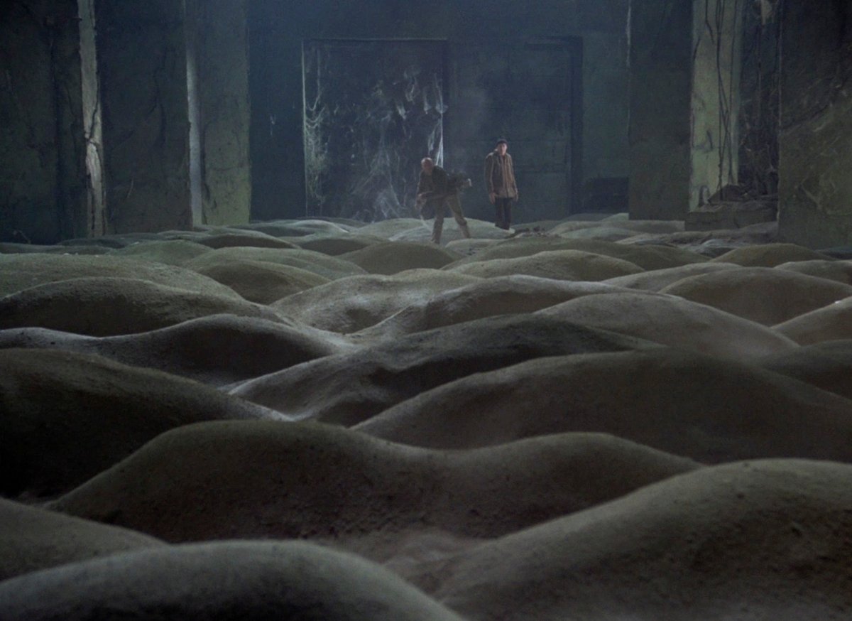 Jiajieyy's tweet photo. ✨ Hilo de «Esculpir en el tiempo» de Tarkovsky.

Este no es un libro sobre cine, es una meditación sobre la vida, el arte y la espiritualidad. Dejo por aquí una serie de pensamientos que más me han gustado y que me han hecho reflexionar. Espero que os gusten.

Aquí va: https://t.co/LBo84OSSru