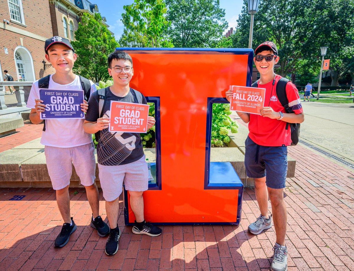 The energy was high on the first day of classes! 🧡