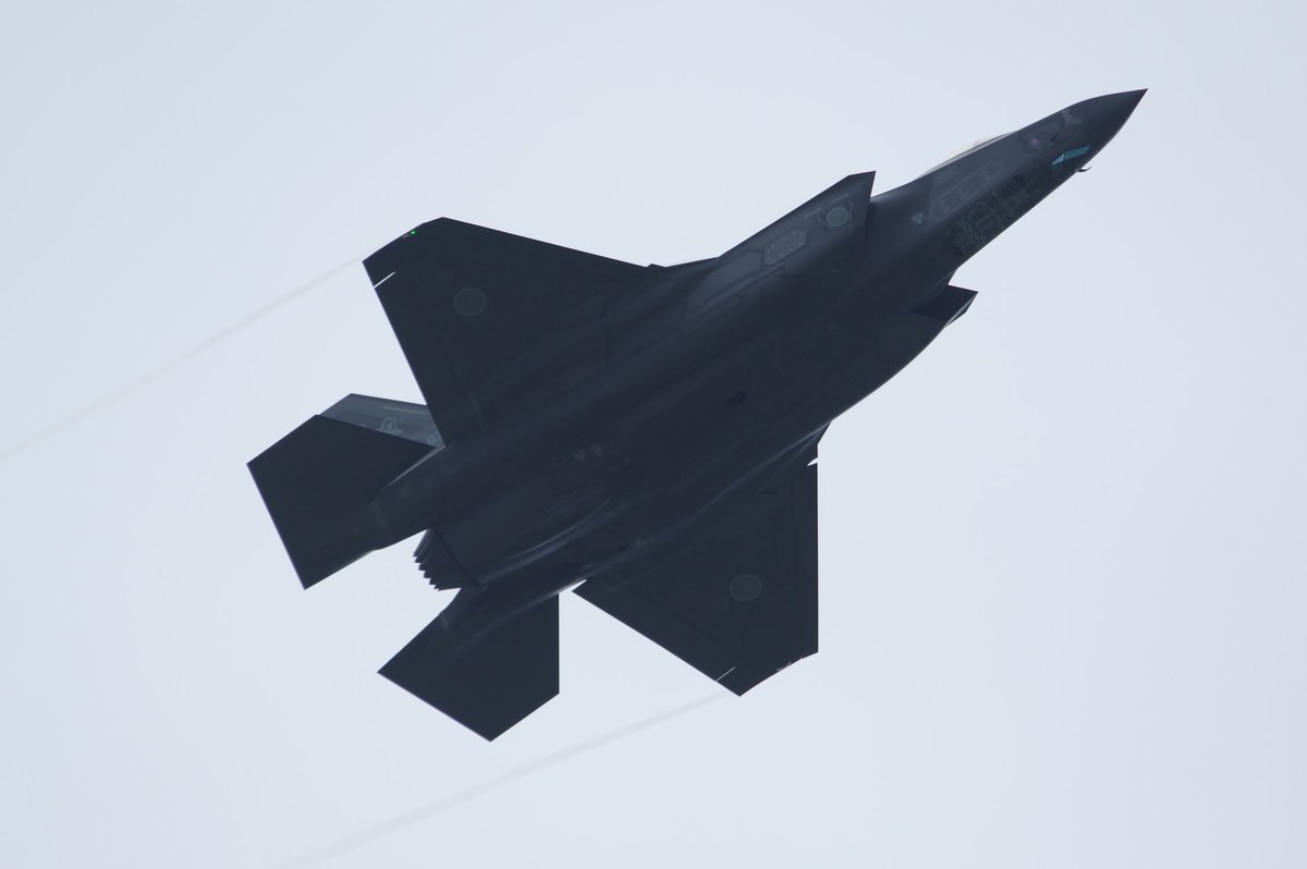 先日の松島基地航空祭楽しかった〜
松島でF-15JとF-35A見れたのは激アツでした!!
#松島基地航空祭2024