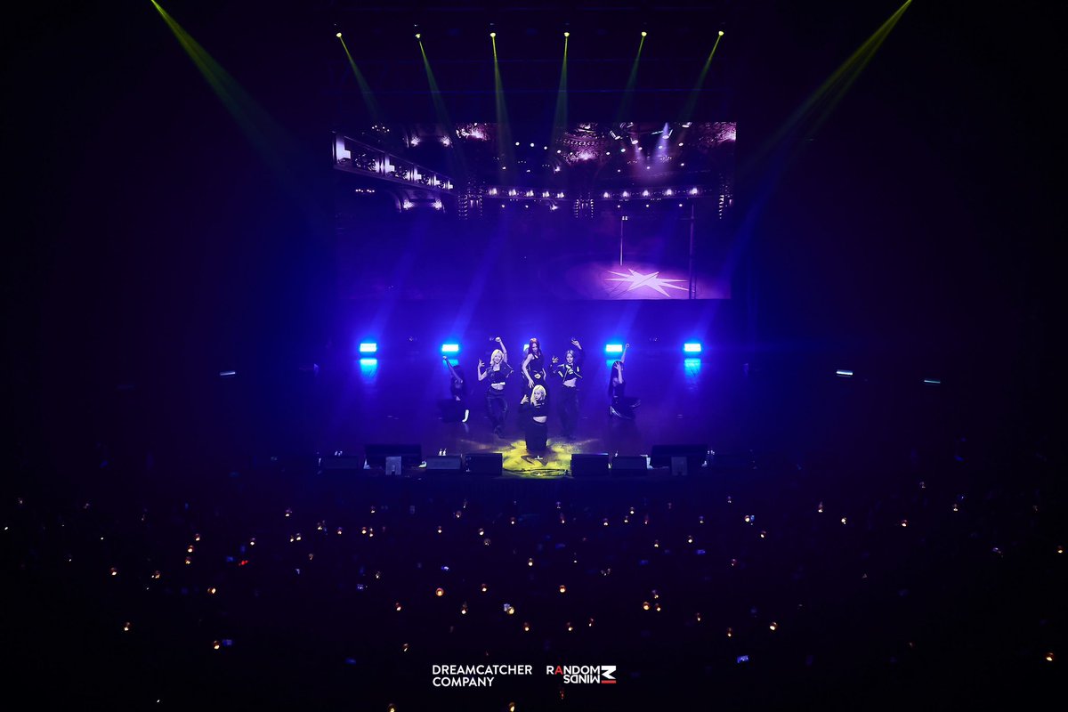 RandomMindsPH's tweet photo. A year ago, @hf_dreamcatcher lit up Manila skies with 'DREAMCATCHER: Under the Moonlight.' Filo-InSomnias, your energy made it unforgettable! Share your favorite memories from the show, and let's relive the magic together!
#DreamcatcherInMNL
#UnderTheMoonlightInMNLAnniversary #RandomHitsLive