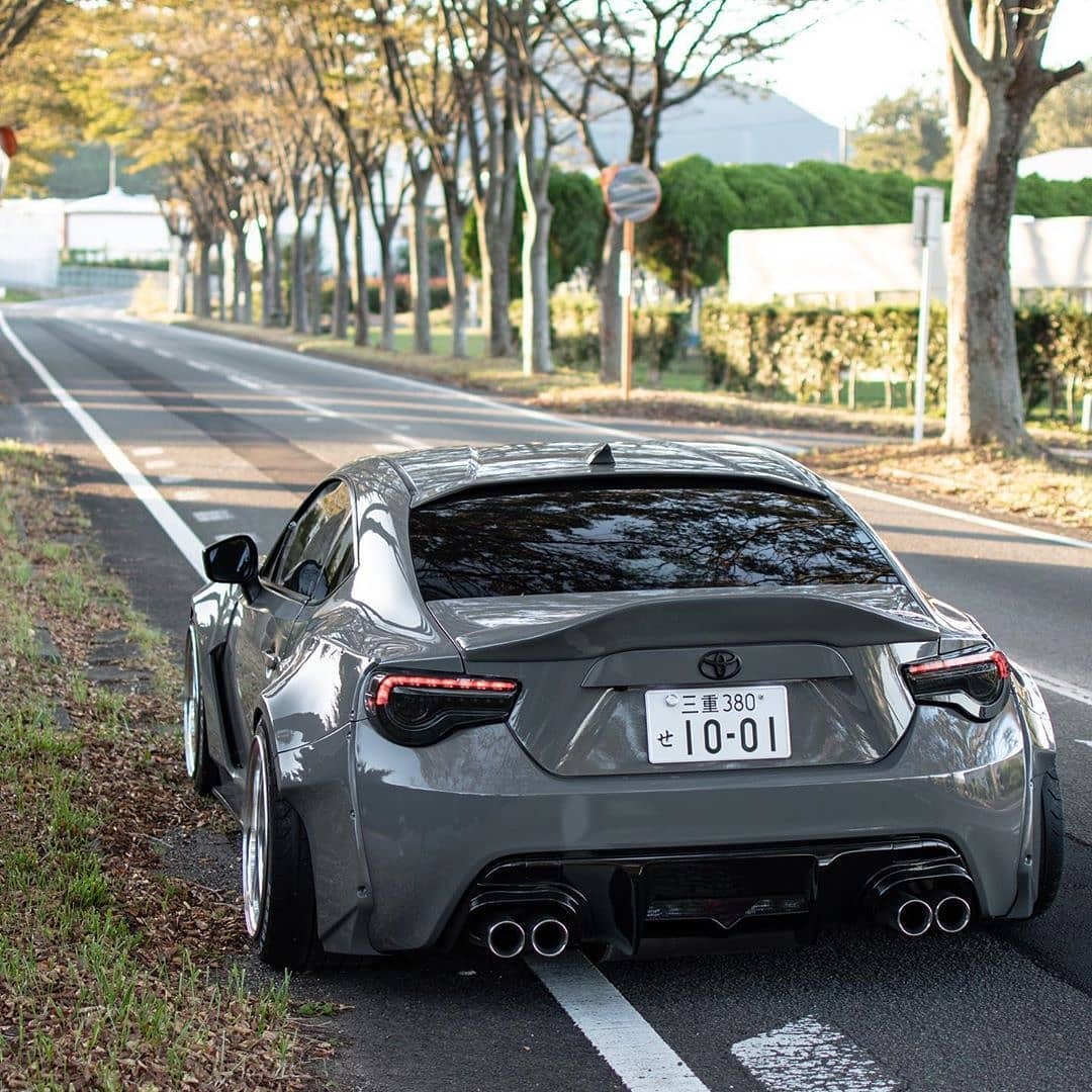 CarsPicBot's tweet photo. #Toyota_GT86 https://t.co/rUGpRM8Do5