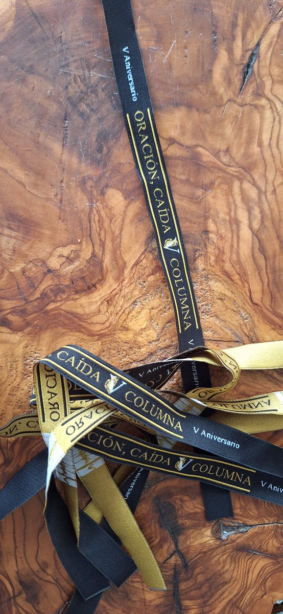 Ya están disponibles las nuevas pulseras de nuestro V Aniversario, todo aquel que quiera una que se ponga en contacto con algún miembro de nuestra formación o nos contacte por mensaje directo.