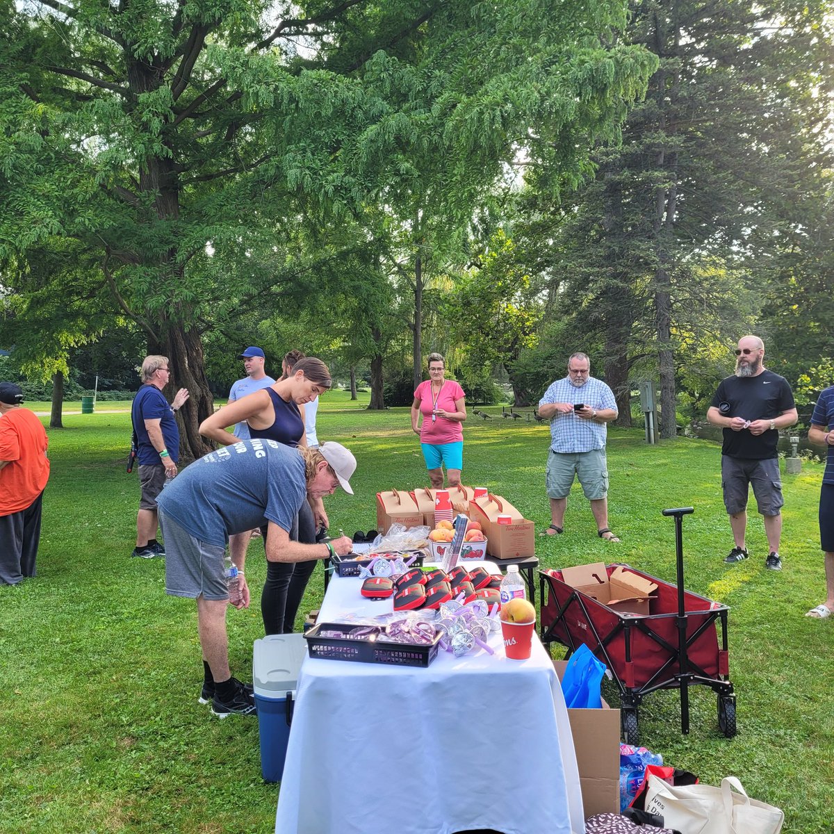 HnbOverdose's tweet photo. Last night, friends and family gathered at the Simcoe library for our walk and candlelight vigil at Clifton Park, remembering those lost by toxic drug poisonings. Our hearts are with you all 💜 #IOAD2024 #OverdoseAwareness https://t.co/h1LI0rL3Sb