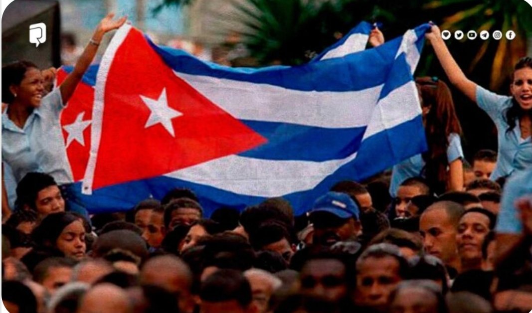 #EnergeticaCuba La patria es de todos los cubanos q sienten el amor a pesar de la distancia, q desean el progreso y el bienestar para los q decidimos continuar nuestros sueños aquí, q  abogan por el fin del #BloqueoGenocida. Si eres uno de esos, hagamos viral este tweet.