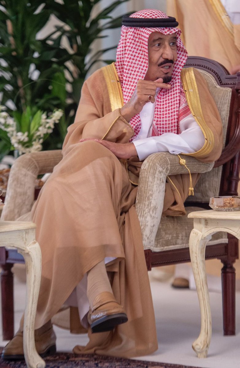 ياحي شوفتك ، وياحي طاريك 

جعلها تبطي سنينك ياسيدي 🇸🇦 

حفظك  الله سيدي 🙏🇸🇦 💚

#خادم_الحرمين_الشريفين 
#الملك_سلمان_بن_عبدالعزيز