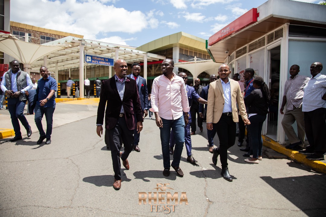 visionarydhp256's tweet photo. The eagle has landed.
#RhemaFest 
#WorkersManifestFellowship https://t.co/9Ky0HRtzF3