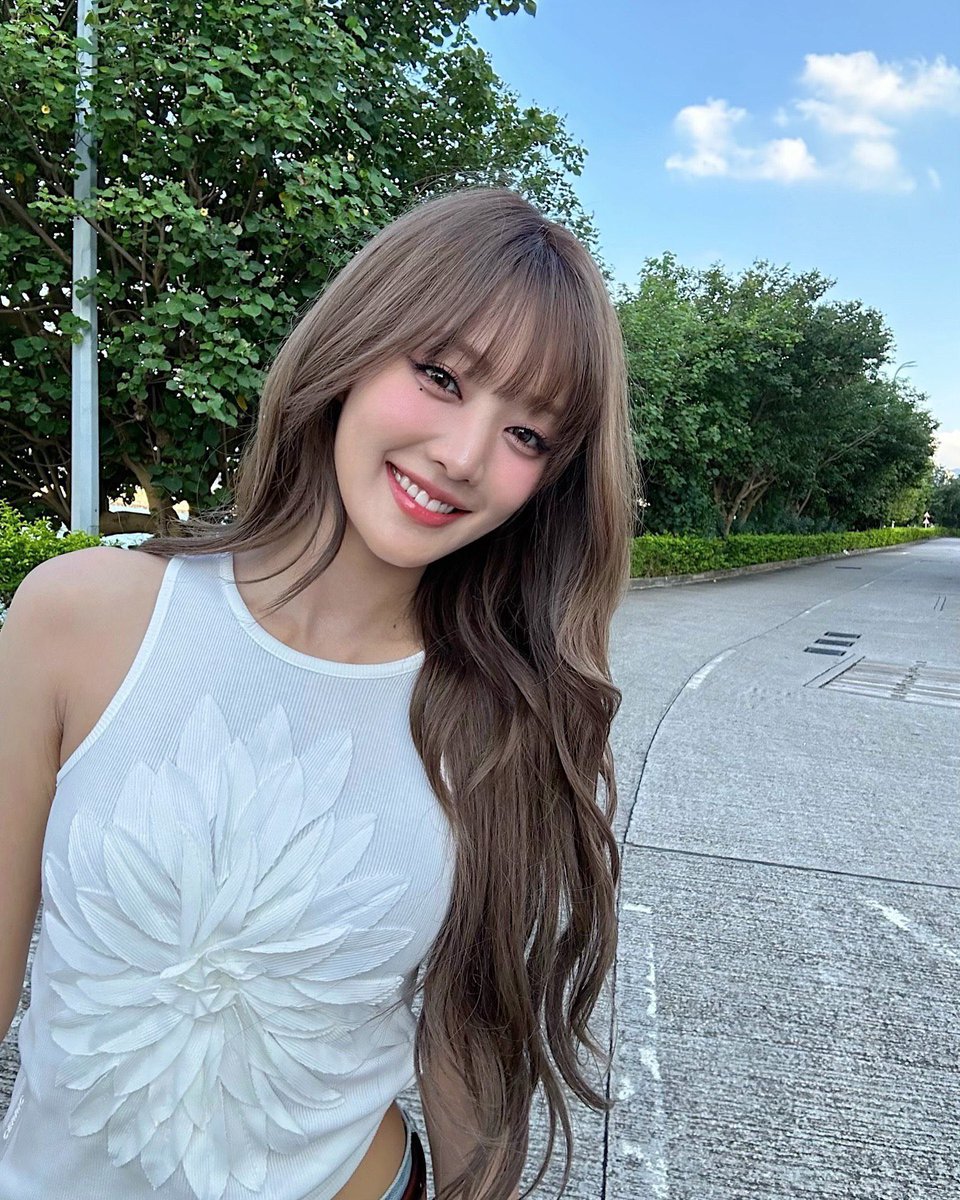 sososome12's tweet photo. มินนี่มาอัพเดทไอจี  แล้ลงฟิวแฟนแบบนี้เขินนะ  ขี้อ้อนมาก 
#MINNIE  #GIDLE https://t.co/XYMIWfVuT6