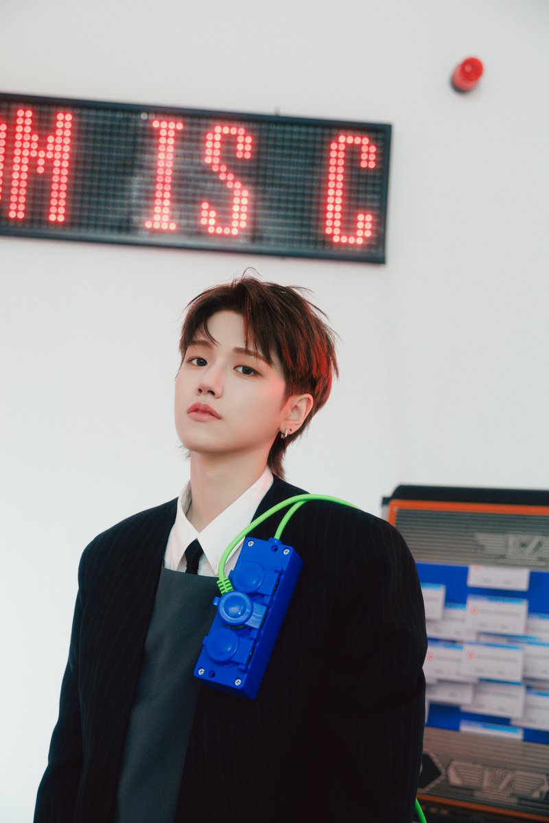 BOYNEXTDOOR_KOZ's tweet photo. BOYNEXTDOOR 3rd EP [19.99] Concept Photo : Twenty ver.

🧑‍🧑‍🧒🚫 2024. 9. 2 6PM (KST)
✨👍 2024. 9. 9 6PM (KST)

#BOYNEXTDOOR #보이넥스트도어 #BND
#리우 #RIWOO
#BOYNEXTDOOR_19_99 https://t.co/s1PIABqn6d