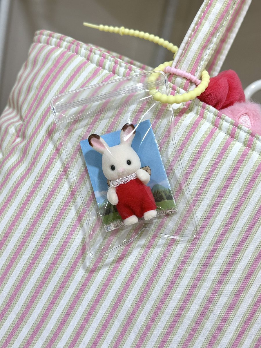 jujuseyoo_'s tweet photo. 🧸 พร้อมส่งซองสุ่มน้อง sylvanian fam 🧸

- แกะจากซองสุ่มมาใส่ซอง ทำพวงให้/รับพวงไปdiyเอง
( แบบในภาพ 2 )

💝 ราคารวมพวง : 265 บาท
* ( ค่าส่งemsเหมา 35 บาท )

— เลือกสี/แบบ ที่ห้อยพกจได้เอง

#ตลาดนัดsylvanian #ตลาดนัดซิลวาเนียน #ตลาดนัดsylvanianfamily https://t.co/7EZfVvyXaT