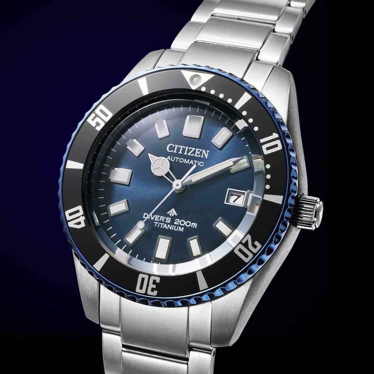 derelojes's tweet photo. El Citizen Promaster 35th Anniversary Fujitsubo combina historia y modernidad en un reloj de buceo robusto de titanio con detalles azules y tecnología avanzada, limitado a 4.500 piezas https://t.co/zvRb0wlRVA #Citizen #CitizenPromaster #CitizenPromasterFujitsubo #derelojes https://t.co/LiDjvI0Mzl