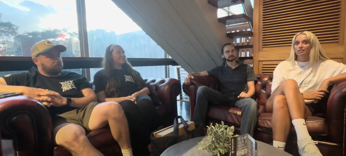 Your Harlow tweet media