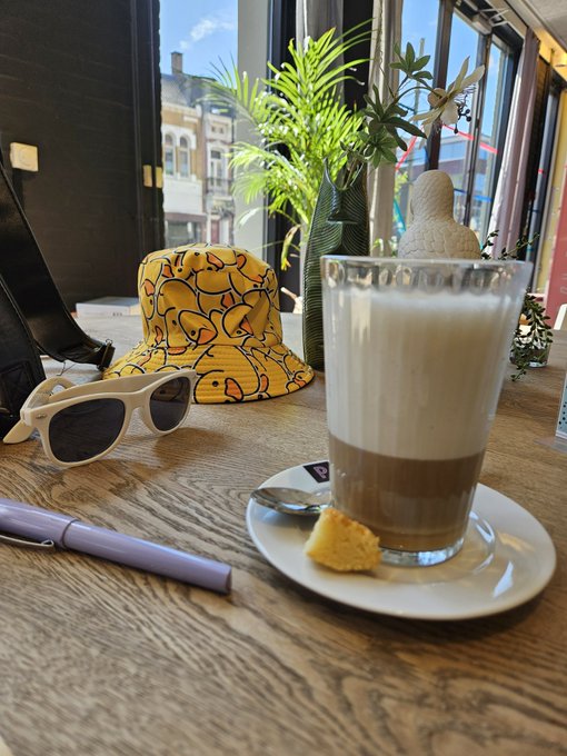 Currently having a brainstorm meeting about a lot of exciting upcoming projects.  Coffee &amp; Lunch are<a href="/tag/findom"class="tags"><span>#findom</span></a><a href="/tag/paypig"class="tags"><span>#paypig</span></a><a href="/tag/tikkieslaaf"class="tags"><span>#tikkieslaaf</span></a>