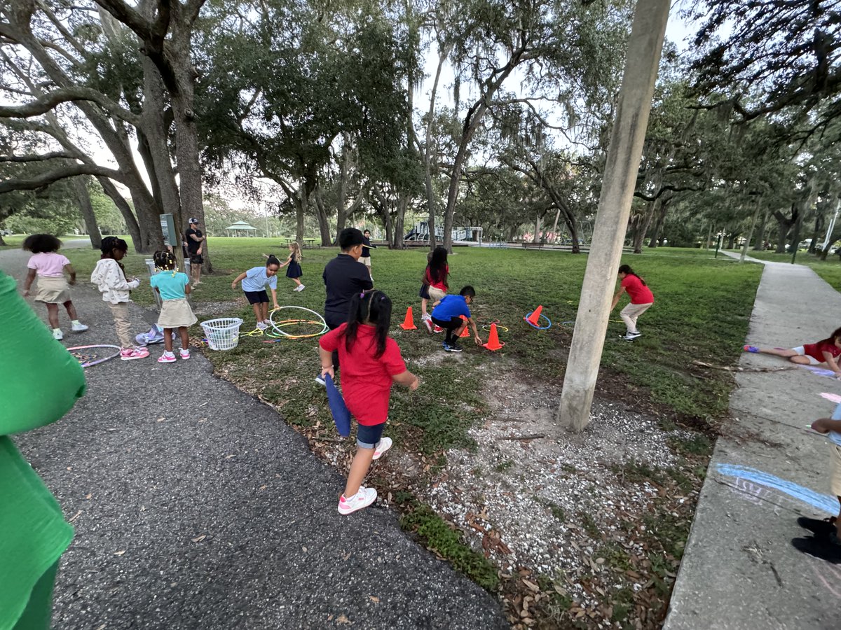 Sidewalk Stompers tweet media