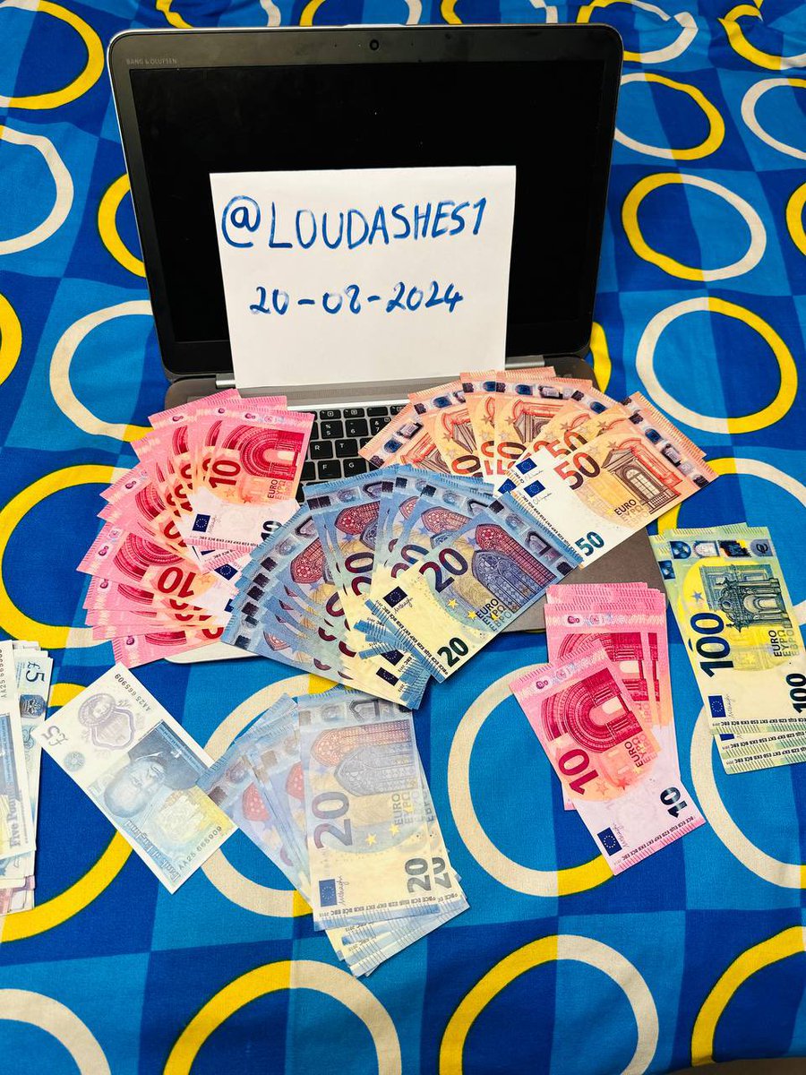 offiloudashes's tweet image. Notes 💯💯