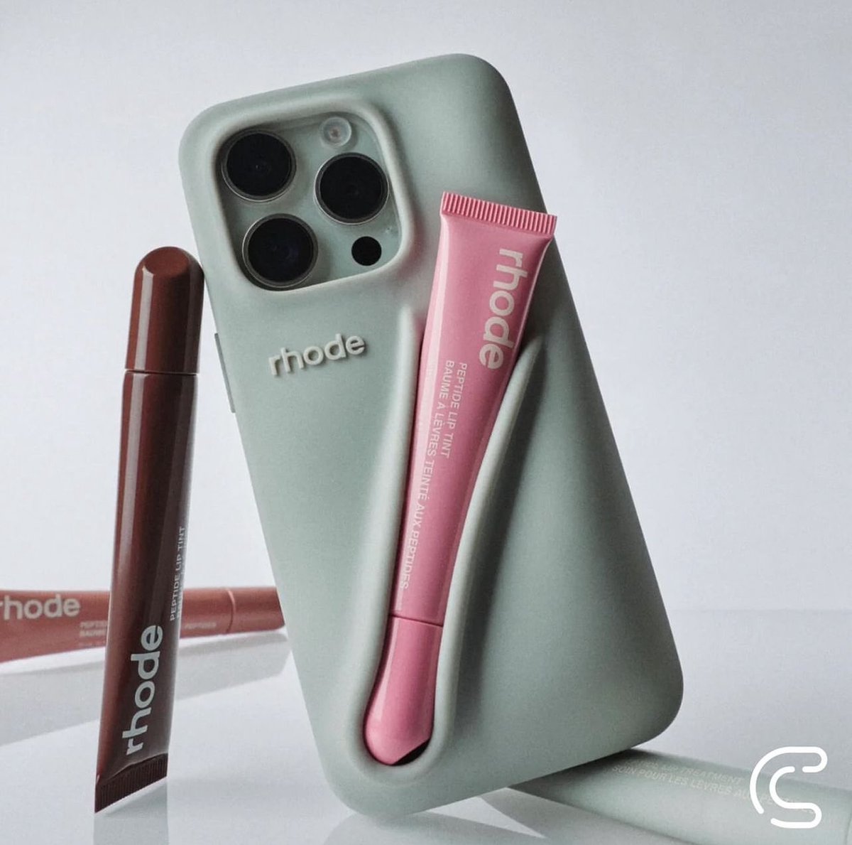 منو يبنا نوفره مره ثانية 🔥🔥؟ 

اذا حابين نوفره Retweet 😍