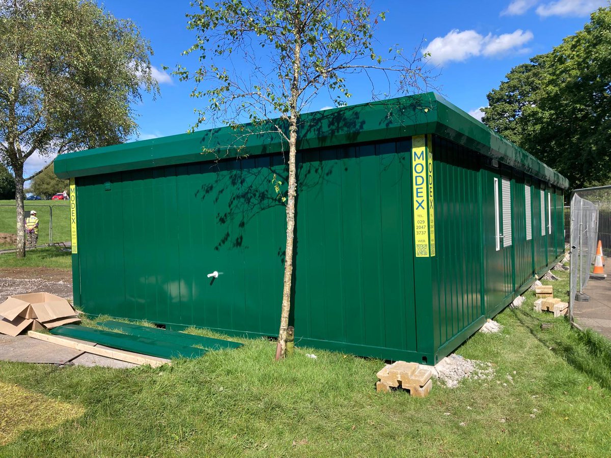 modex_spaces's tweet image. Delivery & Installation complete in Neath for a long standing Client of ours.
#modularbuilding