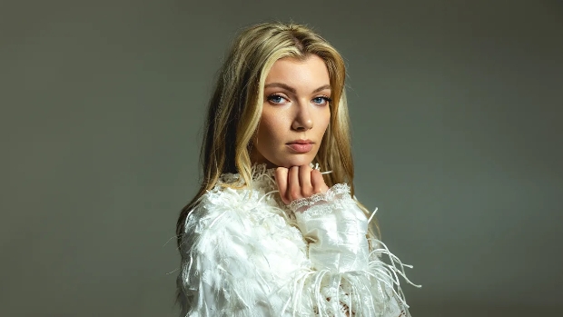 Cultureel seizoen Emmen van start met kleurrijk Uitfestival -  zuidenvelder.info/l/84992