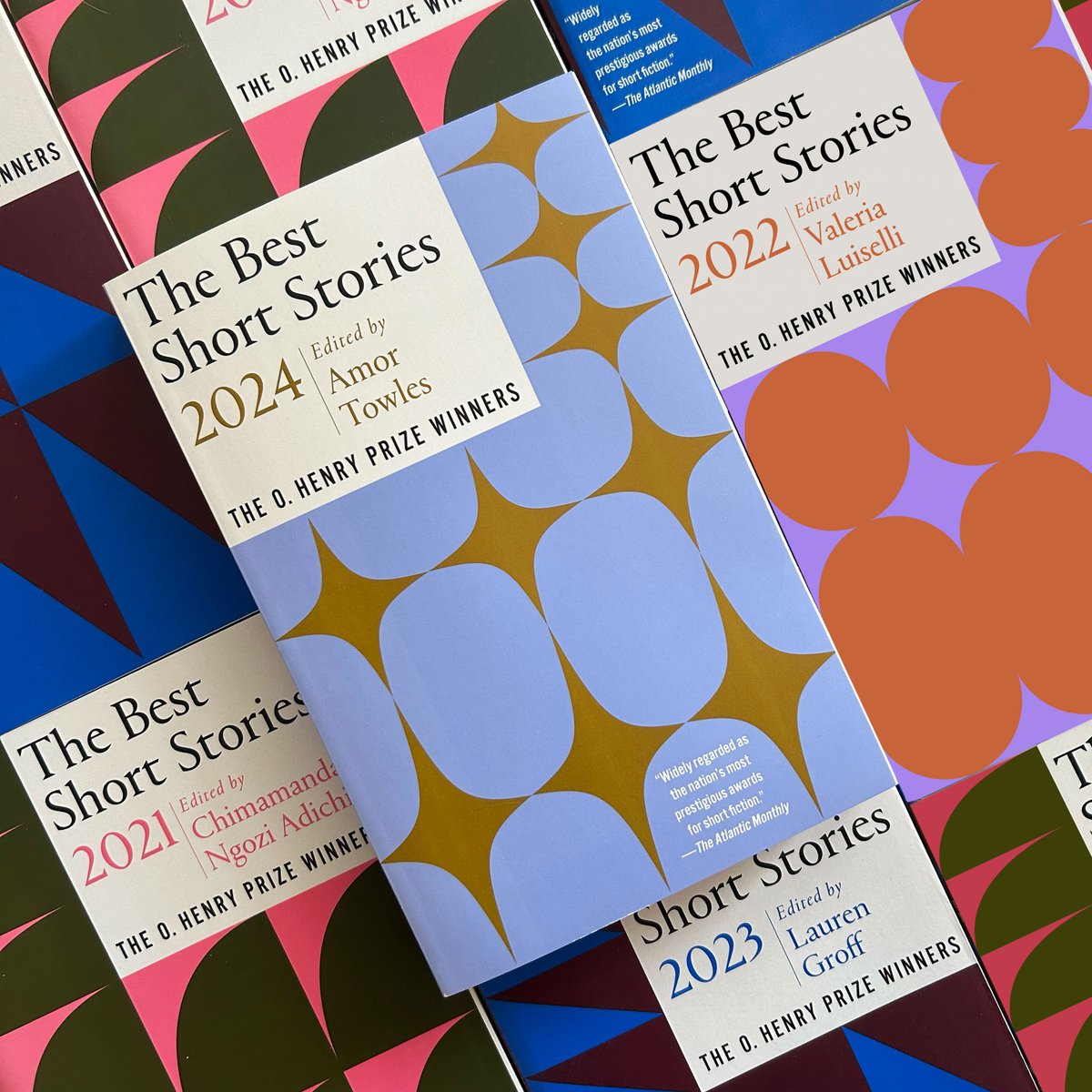 Discover the magic of storytelling with THE BEST SHORT STORIES 2024. Pre-order now to enjoy a stellar selection of prize-winning stories curated by <a href="/amortowles/">amor towles</a>.
Secure your copy and dive into this must-have anthology here: penguinrandomhouse.com/books/721774/t…