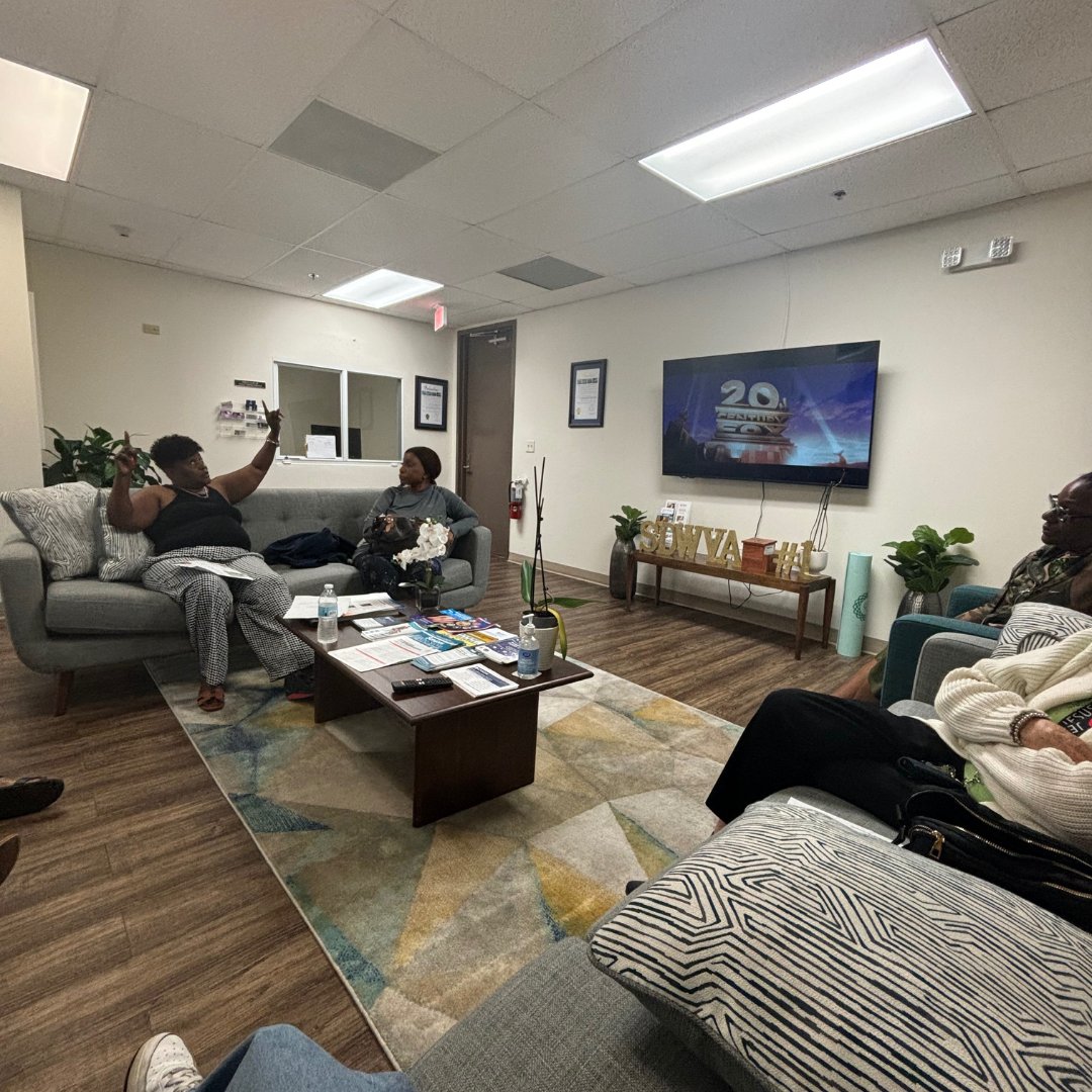 SDWVA2018's tweet image. Last week's movie night was a blast! We enjoyed delicious food, munched on some great popcorn, and shared an intimate evening watching 'Hidden Figures.' A perfect way to relax, connect, and be inspired together. 🎥🍿 #WomenVeterans #SupportAndConnect #MovieNight