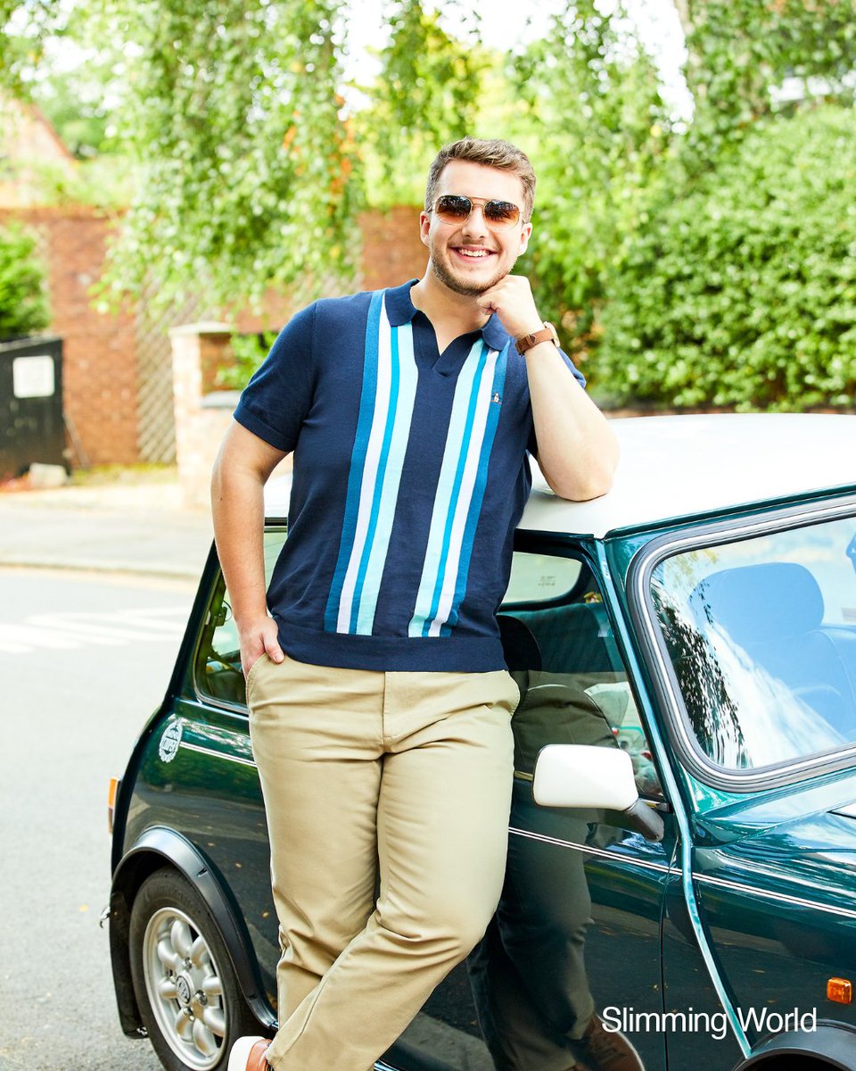 SlimmingWorld's tweet image. Before losing weight, Matthew could never fit in his dream car – a classic Mini Cooper 🚙. Now 10st 5lbs lighter, he’s racing over that finish line in victory ❤️: ow.ly/57rh50T4PPC