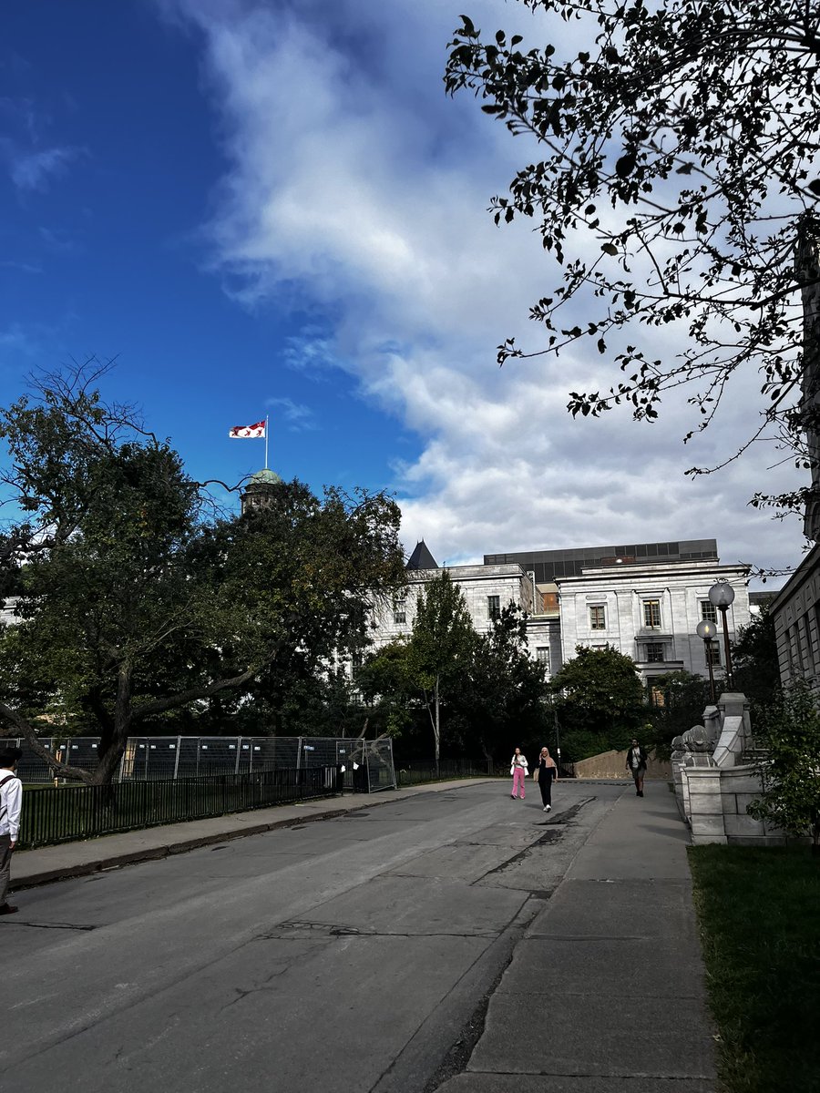 McGill Fluid Dynamics Lab (@mcgill_fluids) on Twitter photo First day of classes after sabbatical. Let’s do this! First day of classes after sabbatical. Let’s do this!