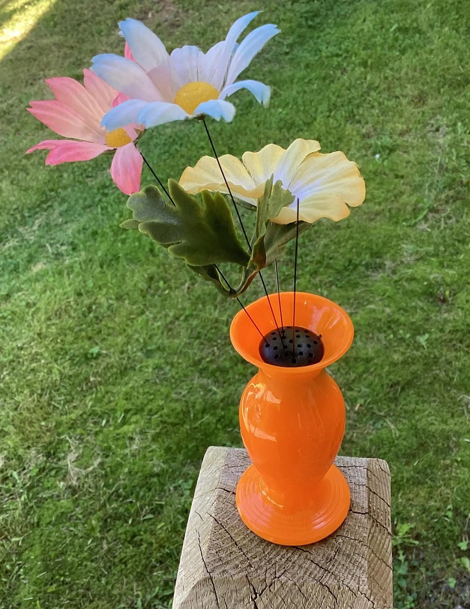 GothicGlass's tweet photo. CA$35.00
Vintage #orange #BudVases #daisy #flowerfrog #Halloweendecor #autumn #MCM Fall #harvest #etsy #etsycanada #etsyvintage #etsylabordaysale #halloween #backtoschool #vintageforsale #vintage #movieprops #setdesign https://t.co/rd4gzIPEsV https://t.co/fwNooT7orW