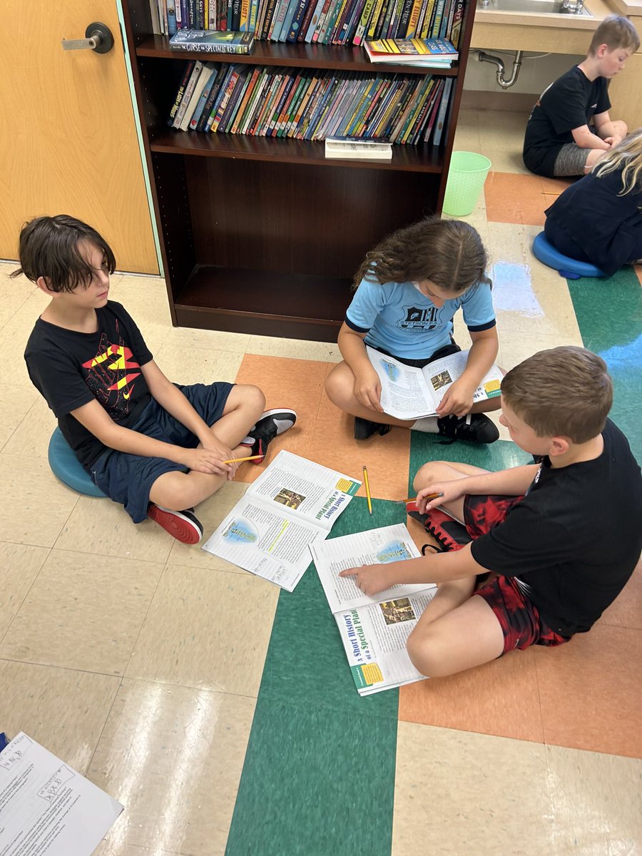 Zoe Sytsma tweet media