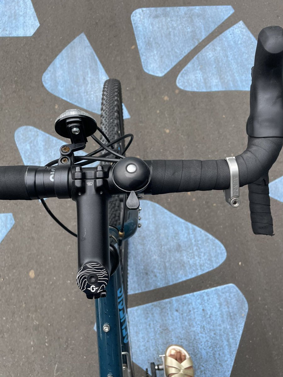 What better way to get to a #Bristol Active City Network workshop than on my bike? Enjoyed my #cycle journey on <a href="/Sustrans/">Sustrans</a> NCN 4, the Railway path, quickly connecting me to Fishponds. New patterns too! #getoutside #diversifyoutdoors