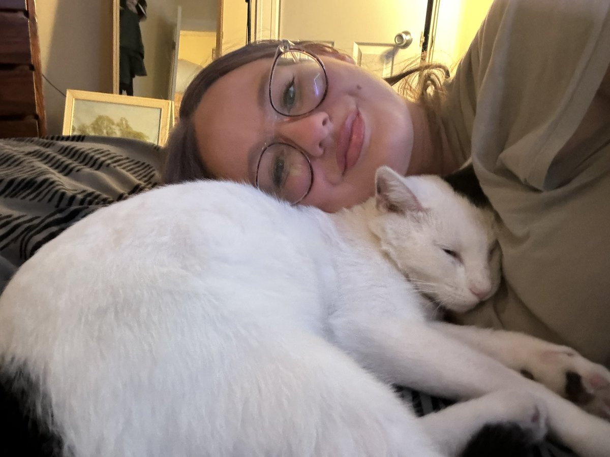 𝓁𝒾𝓃𝒹𝓈𝒶𝓎 tweet media