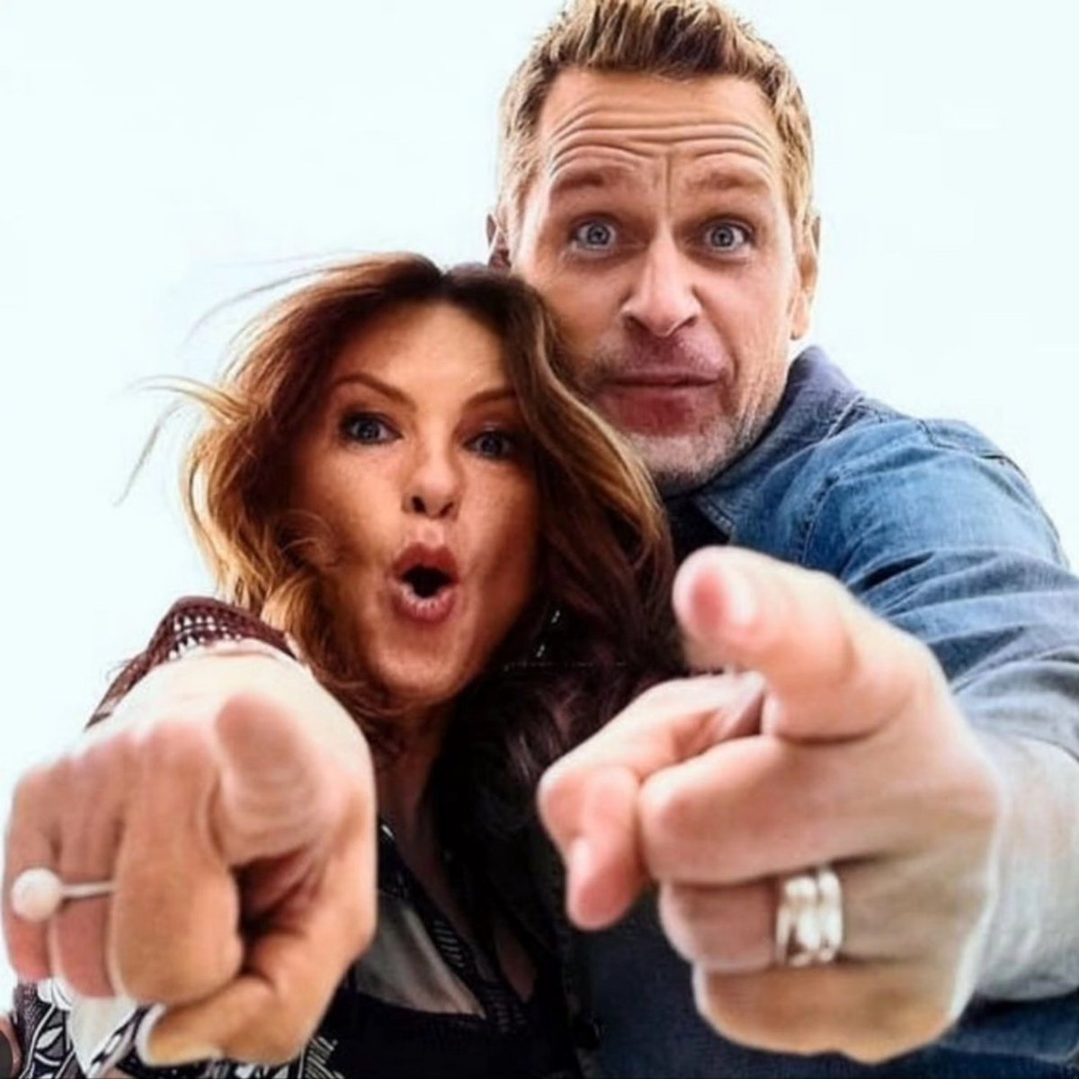 HargitayBuenfil's tweet image. Happy 20th anniversary Peter and Mariska ❤️ 
.
.
.
.
#thehermanns
#petska