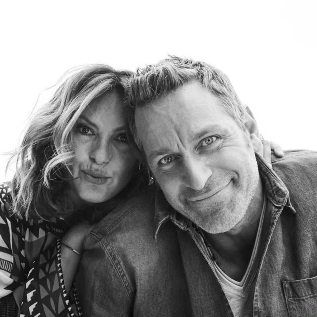 HargitayBuenfil's tweet image. Happy 20th anniversary Peter and Mariska ❤️ 
.
.
.
.
#thehermanns
#petska