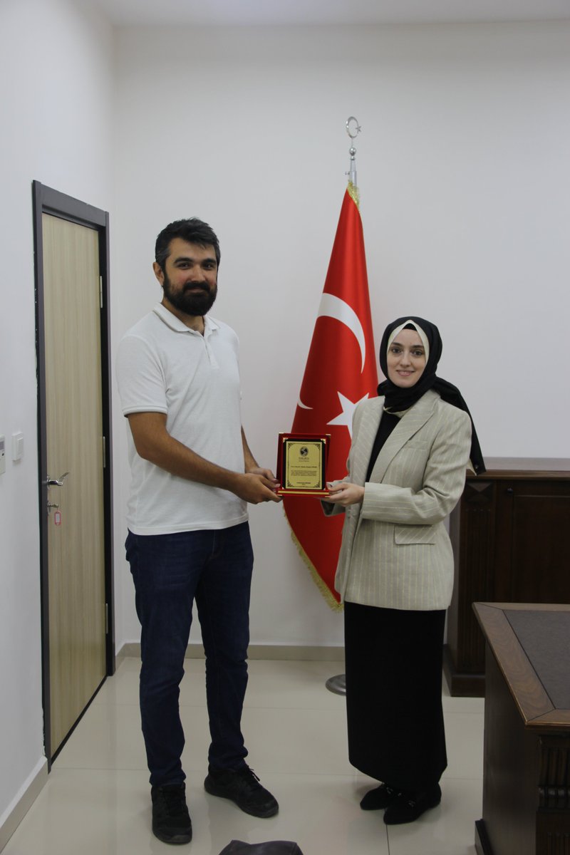 sau_if's tweet photo. Fakültemize Dekan olarak atanan Prof. Dr. Hasan MEYDAN 28 Ağustos 2024 tarihinde düzenlenen Dekanlık devir teslim töreni ile Prof. Dr. Ahmet BOSTANCI’dan görevi devraldı.
Doç. Dr. M. Ali BAĞIR ve
Dr. Öğr. Üyesi Kübra CEVHERLİ de Dekan Yardımcısı olarak göreve başladılar. https://t.co/sWTYpkQrY4