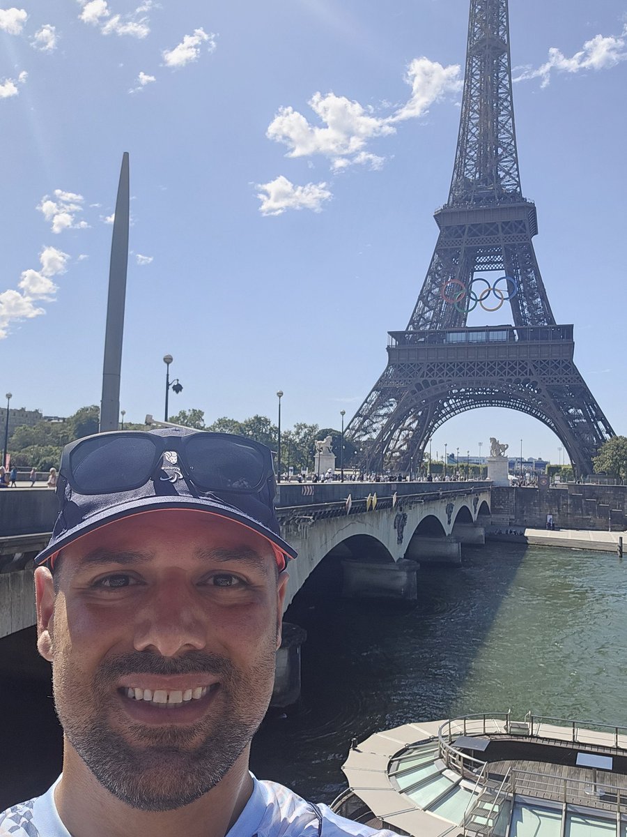 A bit of R&amp;R exploring the beautiful city of Paris before the #ParalympicGamesParis2024 kick-off tonight. 🇫🇷 

Early start tomorrow for our <a href="/BritWheelBBall/">British Wheelchair Basketball</a> teams. Make sure you tune in. <a href="/Channel4/">Channel 4</a> got you covered!
