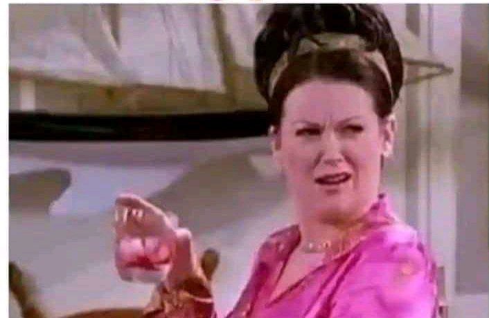 So Kelly ufuna ukuba likholwa kodwa udunusile wakhe walibona tempela linekwa