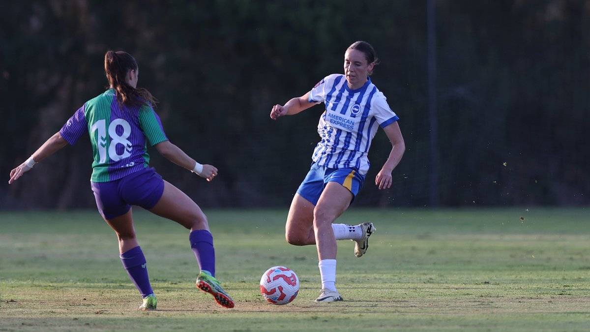 Lily Dent nets her first senior team goal in Spain! 😁⚽️