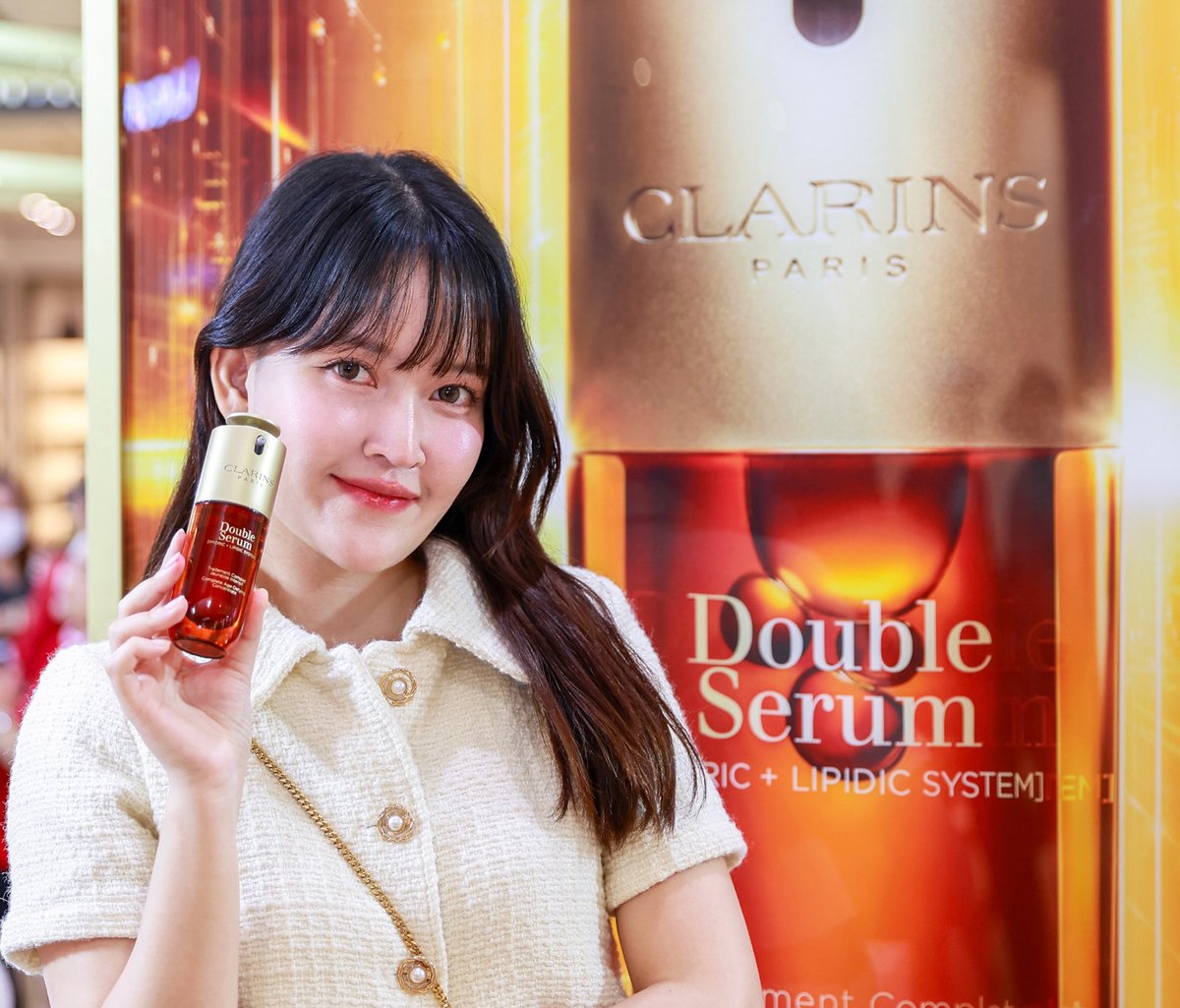ttarntalzonel's tweet image. ได้มีโอกาสไปงาน CLARINS New Double Serum เซรัมสูตรใหม่ ที่ ลานกิจกรรมโซน A ชั้น 1 เซ็นทรัลลาดพร้าว วันที่ 23 ส.ค. 67 - 28 ส.ค. 67 มีให้ตรวจสภาพผิว กิจกรรมพิเศษและของขวัญมากมายเลย
🩷รับทันที่ Double Serum ขนาดทดลอง และ Ice-cream Sandwich เมื่อร่วมกิจกรรมที่งาน
ดีลพิเศษเฉพาะในงาน…