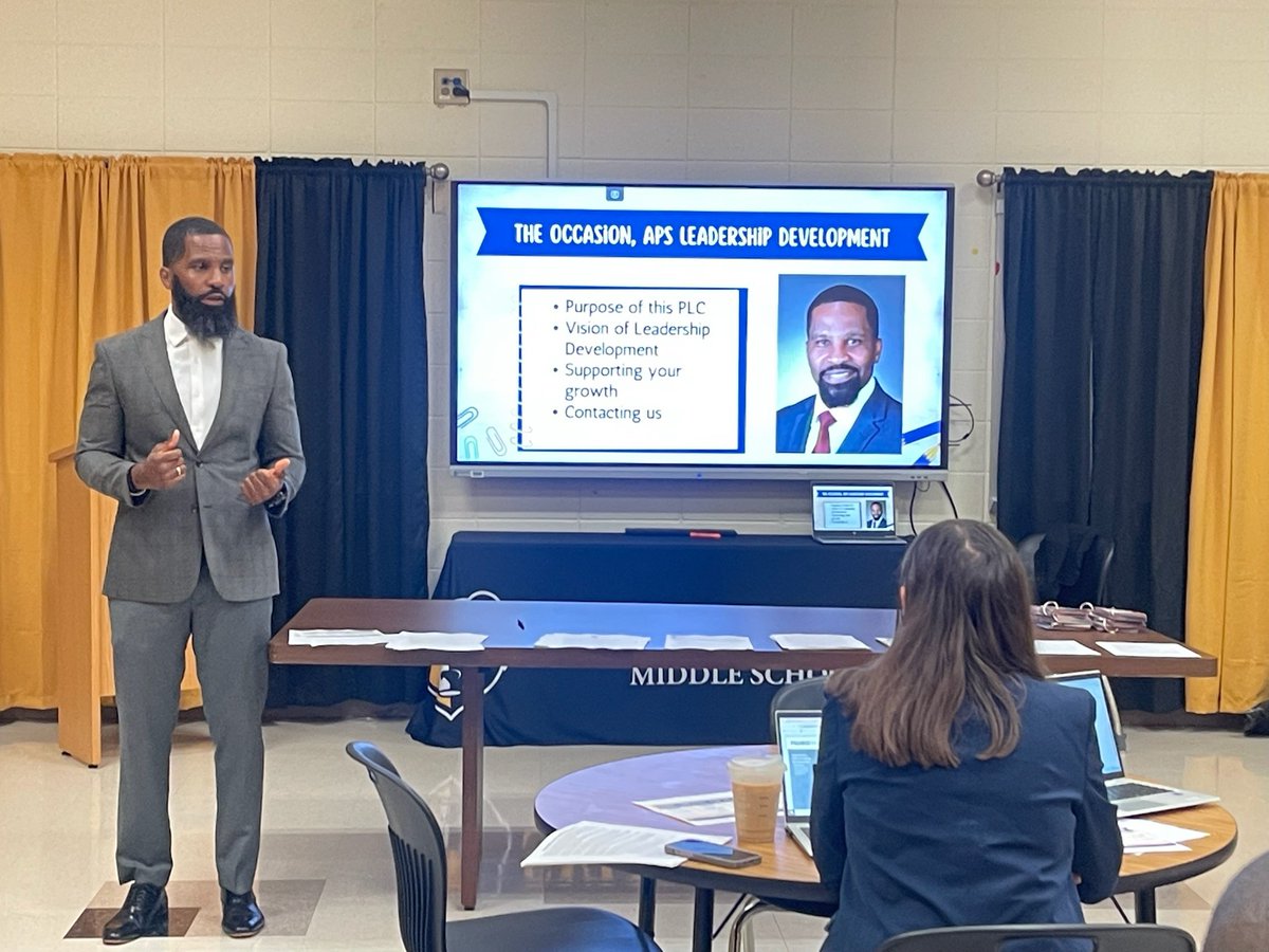 PrincipalDrH's tweet photo. Happening now!! @wardellhunterED and the @apsupdate team from Leadership Development are equipping our new leaders with the necessary tools to lead with courage so that staff and students benefit.
#LeadershipMatters
#LeadershipDevelopment
#SELfocus https://t.co/nvULEtBTsr