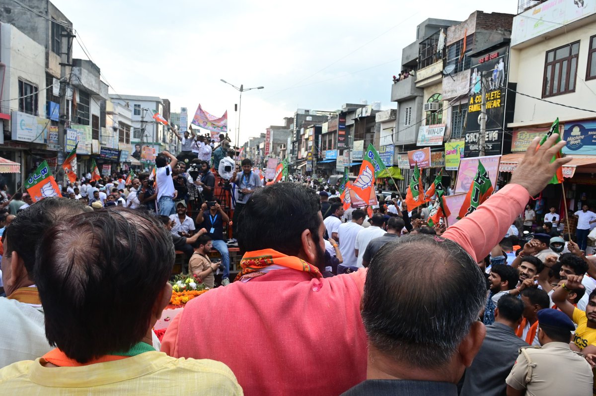 Nayab Saini tweet media