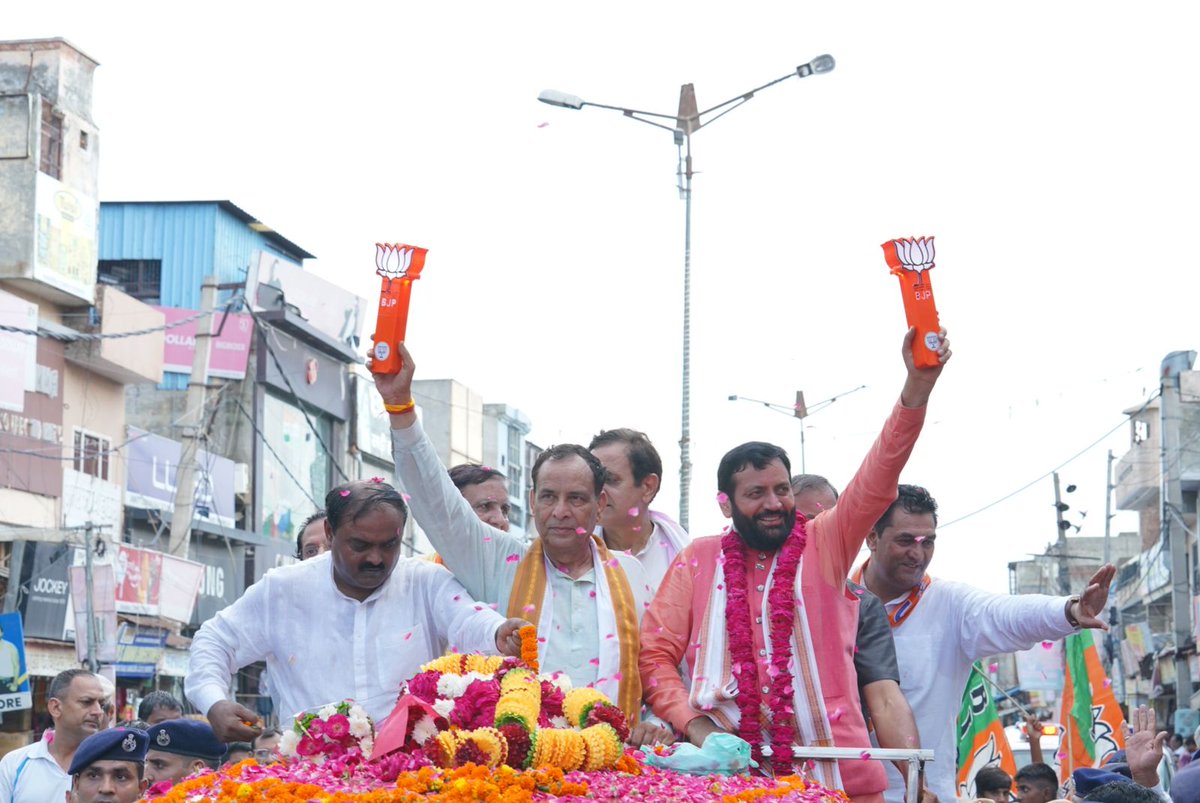 Nayab Saini tweet media