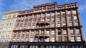 Join us tonight at 6pm as we dive into the history of The Warehouse District. We'll explore stories from its time as Cleveland’s 19th century commercial center to the adaptive reuse of the diverse architecture that emerged in the 1980s and continues today: takeahikecle.com/warehouse-dist…