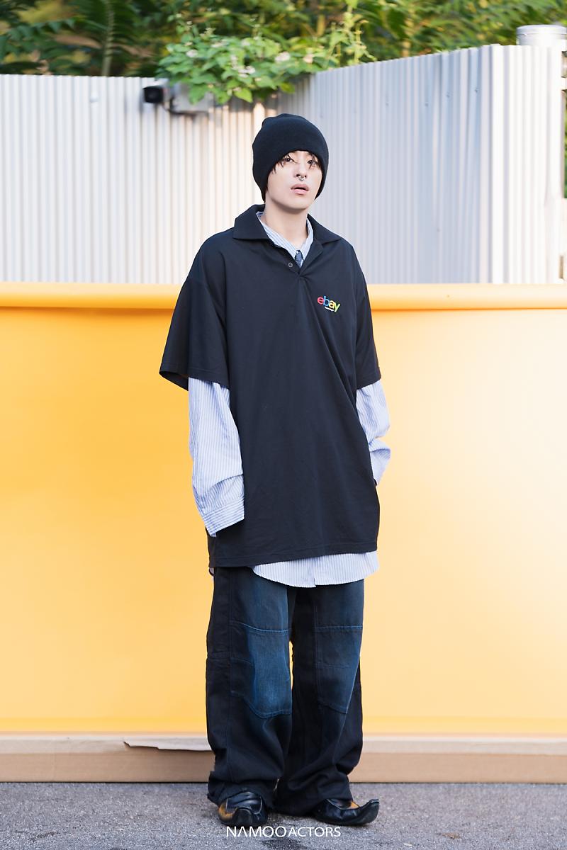 내 평생 8n년생 배우좋아하면서
이렇게 젠지스러운 화보 처음이야진짜
그 어려운걸 구교환이 또 소화함;