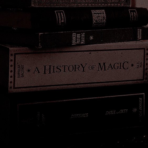 ⠀

winds brush her ears sending shivers down her spine; a warning from her ancestors. returning her to her roots no one can take away from her. magic runs through her veins. 

VALERIA ORIA MENCHÚ.    MATURE CONTENT. 
HORROR             ORIGINAL             CHARACTER.