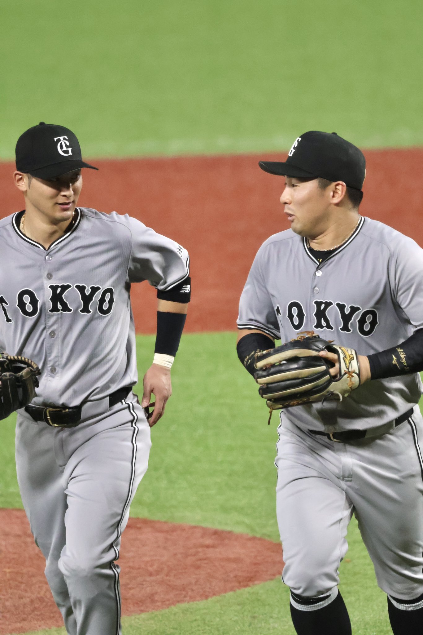 巨人 ガチャネオンver. 吉川尚輝 浅野翔吾 巨人 ガチャネオンver. 吉川尚輝 浅野翔吾 巨人は故障者が続々と復帰